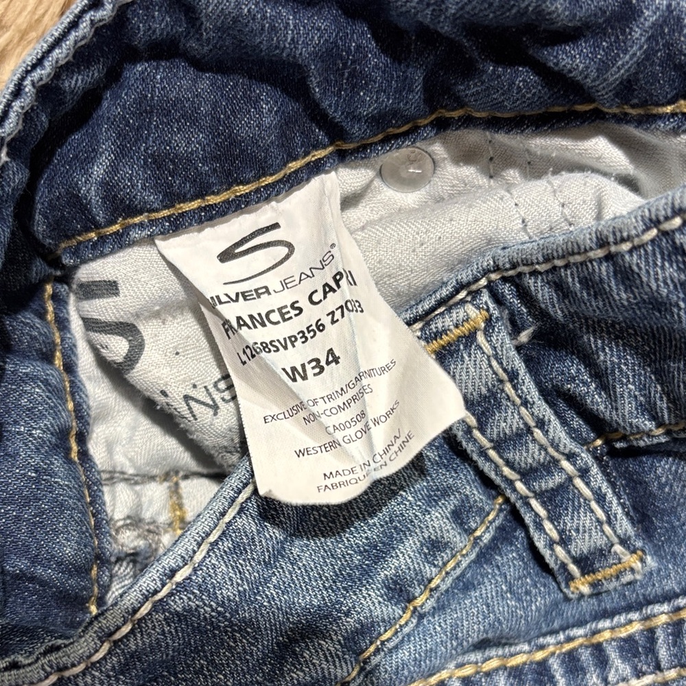 Silver Jeans Women's Capri Jeans - Picture 7 of 7